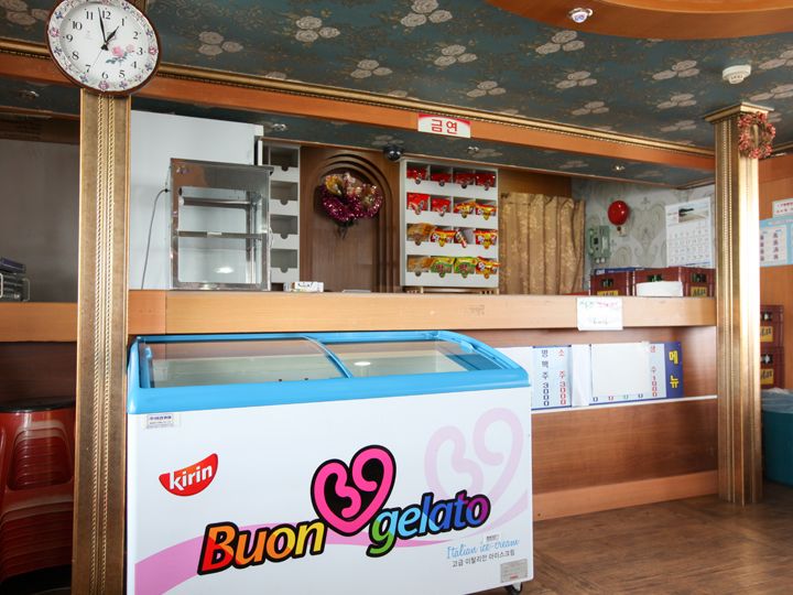 ウミネコのエサを買える売店