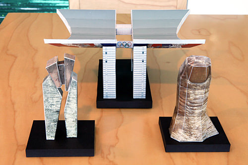 立体ハガキ
空の柱(左) 3,000ウォン
世界平和の門(中央) 5,000ウォン
親指の像(右) 3,000ウォン