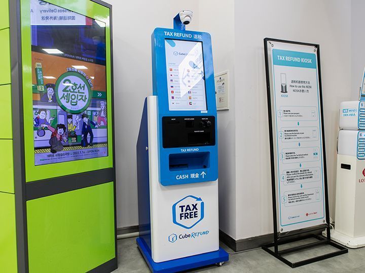 機械でのキャッシュバックに
クレジットカードは必須