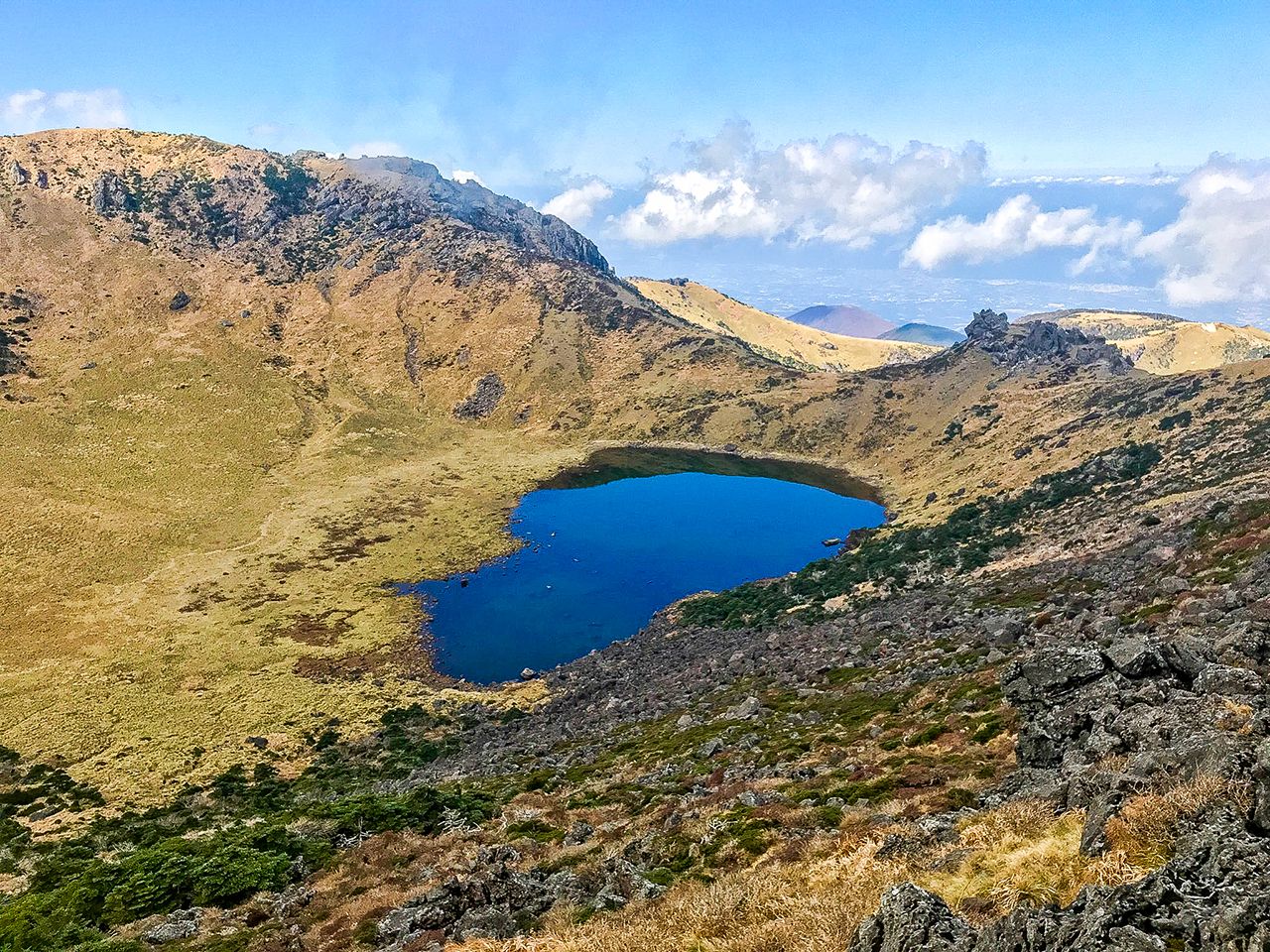 「漢拏山」の頂上「白鹿潭(ペンノッタム)」