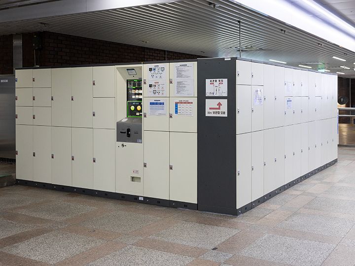 コインロッカー