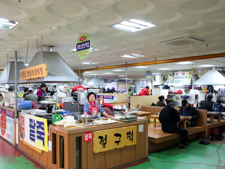 郷土料理を味わえる