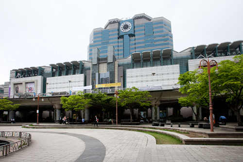 AK PLAZA