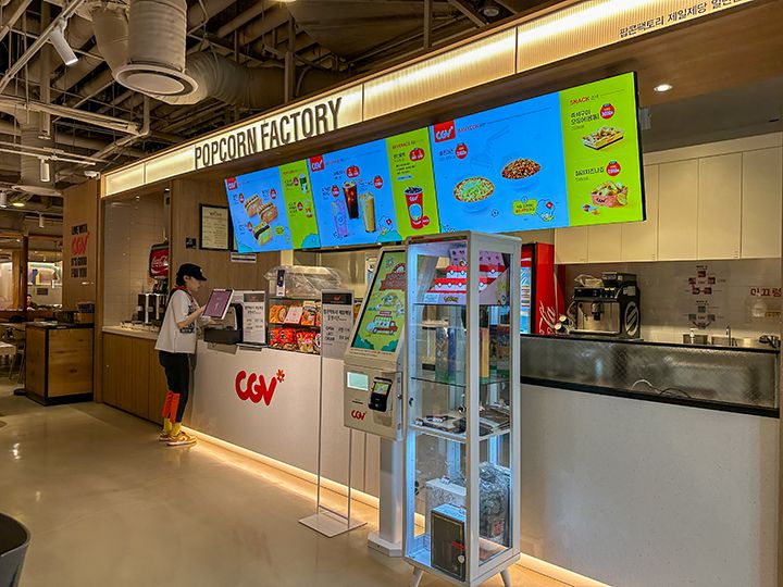 「ポップコーンファクトリー」
CJ系列のシネコン「CGV」で食べられる映画館のポップコーンが、ここでも食べられます。