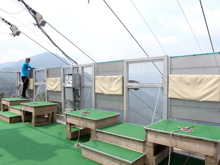 出発台は4つ。スタッフから説明を聞き
順番を待つ