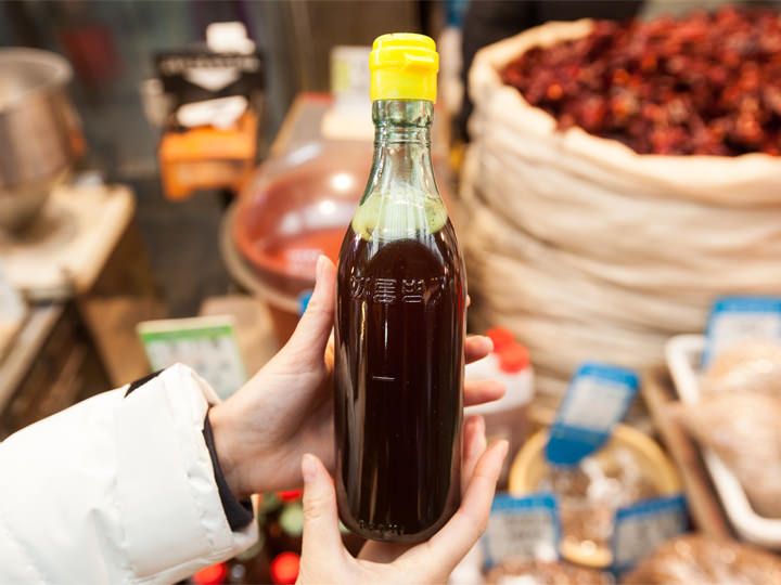 市場なら搾りたてのエゴマ油を手に入れることも