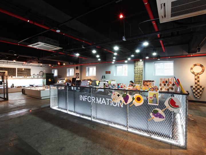 受付カウンター