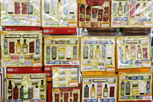 生活用品
石鹸やシャンプー、歯磨き粉などのセットは日本と似ています。