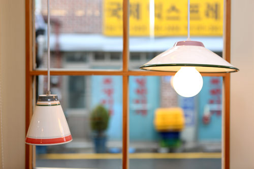 ランプシェード(シン・スヨン作)
(左)190,000ウォン / (右)250,000ウォン