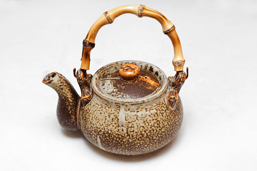 竹の持ち手がポイントの急須
68,000ウォン
(中国)