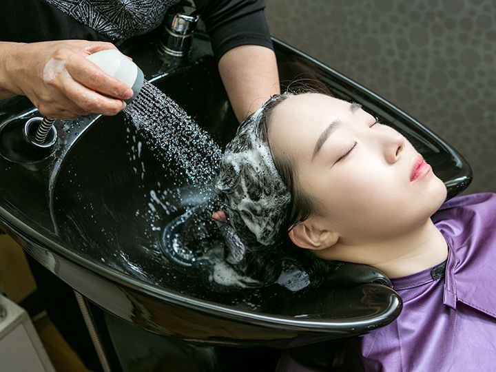 頭皮の状態に最適なシャンプーを使ったヘッドスパが人気