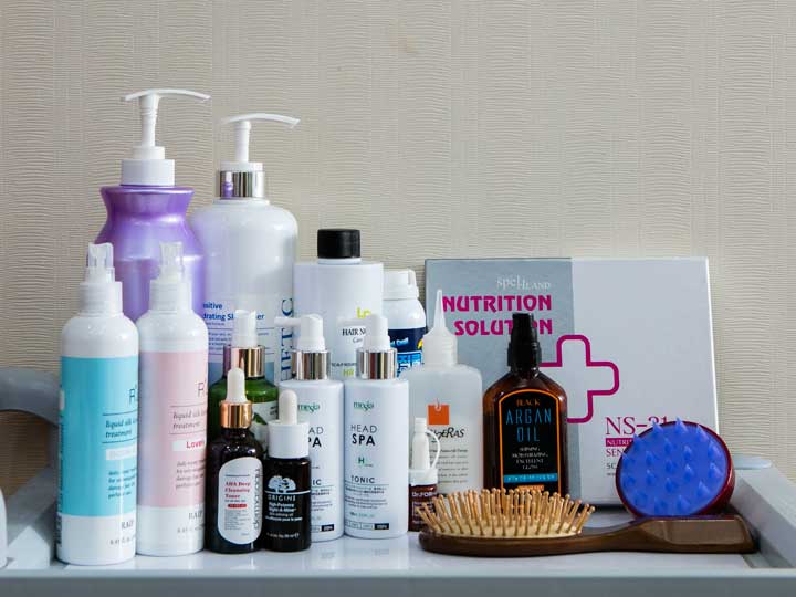 施術では頭皮タイプに適した製品を使用