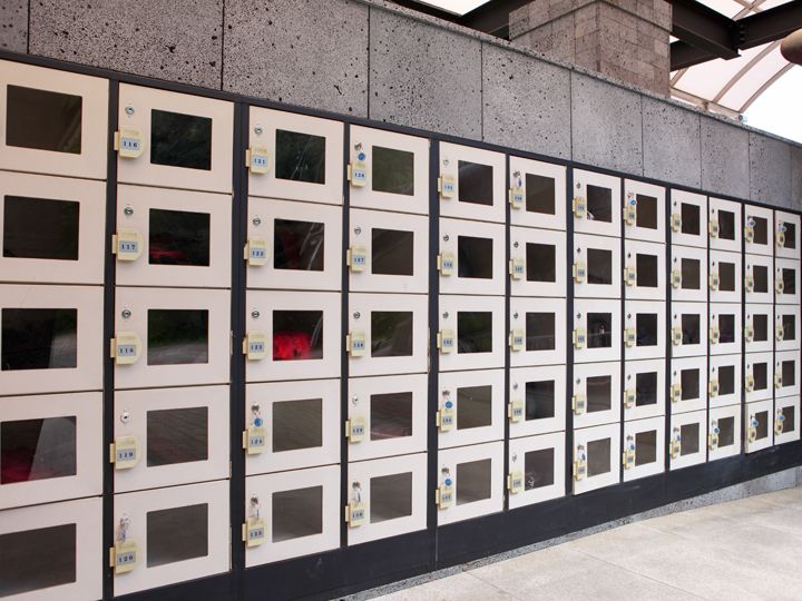 トンネル内の撮影は禁止。
荷物はあらかじめロッカーに預けましょう