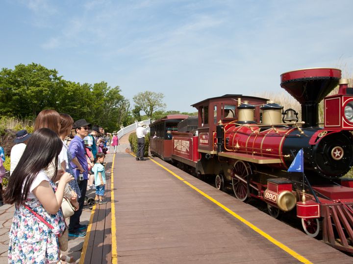 真っ赤な車体がクールなRed sand