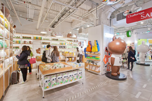 LINEフレンズストア ロッテヤングプラザ明洞店｜明洞(ソウル)の ...
