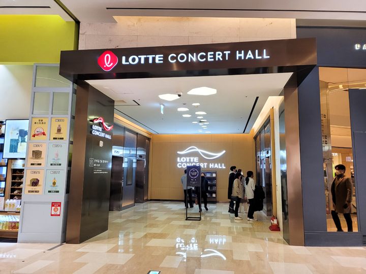 直通エレベーター乗り場