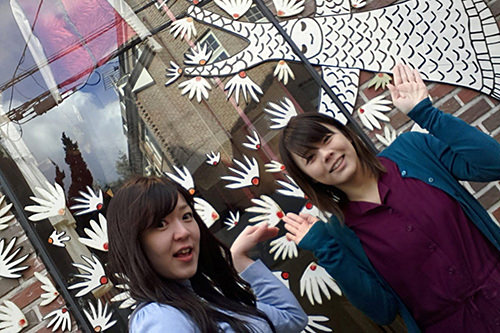 改良チマチョゴリショップのショーウィンドもかわいい!