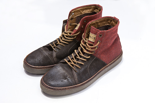 ハイトップスニーカー
129,000ウォン