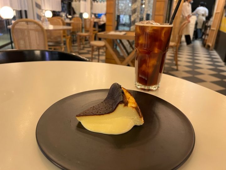 カフェタイムにはチーズケーキが、ブランチにはパスタが人気の「Melting Shop Cheese Room(メルティングショップ・チーズルーム」