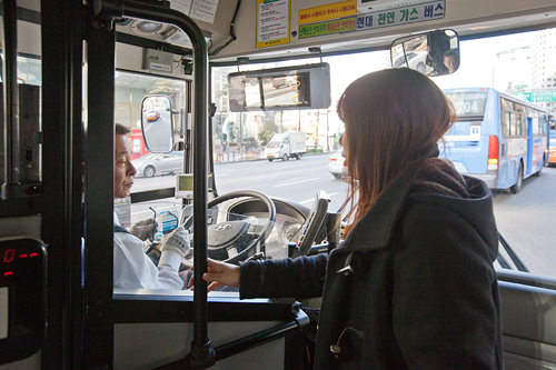 トンデムン カヨ?(東大門行きますか?)