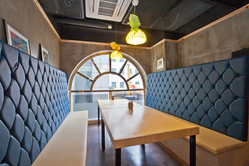 団体のための2階テーブル席