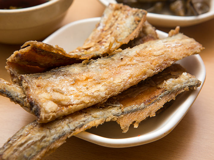 太刀魚の尻尾部分は唐揚げに