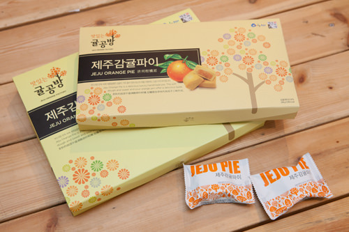 済州島(チェジュド)名産のみかんを使用
済州島みかんパイ
(小)10,000ウォン
(大)15,000ウォン