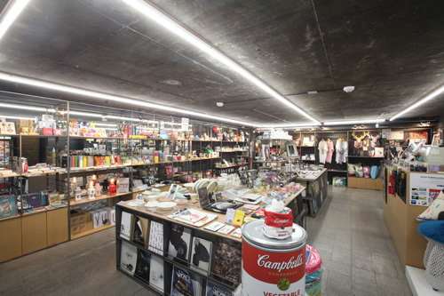 ミュージアムショップ