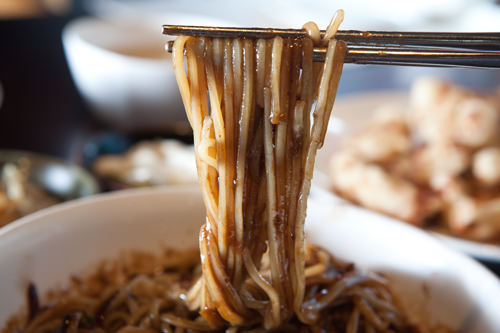 コシのある自家製麺