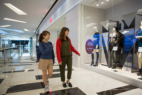 あの服可愛いかも~♪