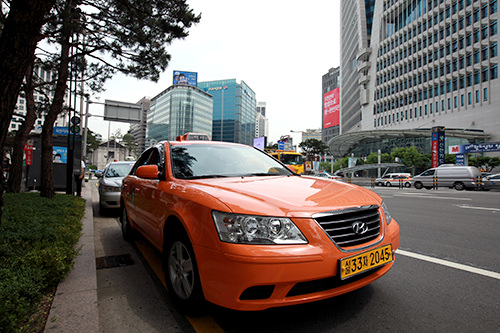 深夜0時以降は20%割増するも、基本料金3,600ウォン(一般タクシー)で格安!