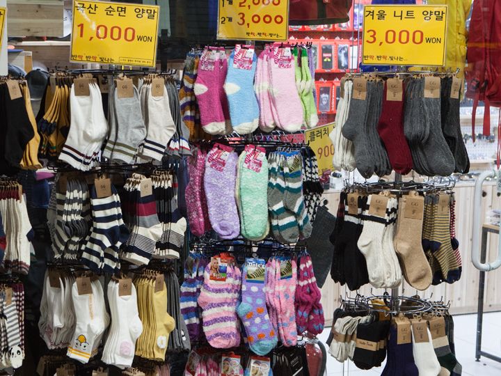 韓国はもこもこ靴下がいっぱい