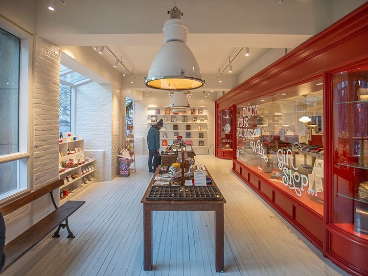 おしゃれなインテリア雑貨がずらり