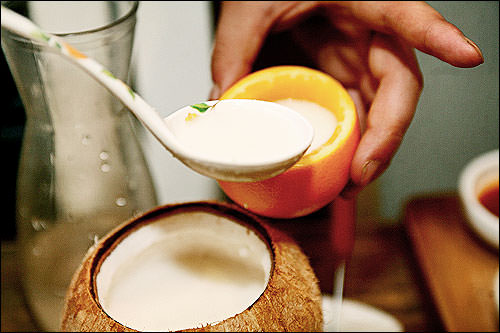 ミカンの器に入れると、味がミックス
されておいしささらにアップ!