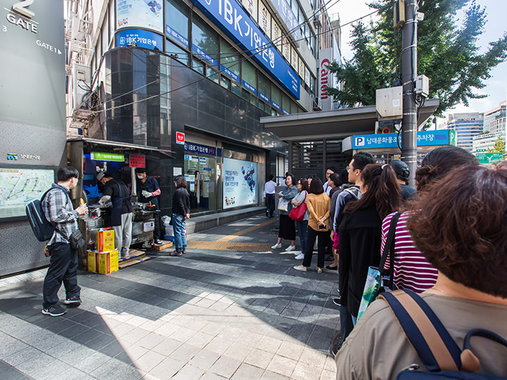 南大門市場の有名なホットク屋台といえばここ!