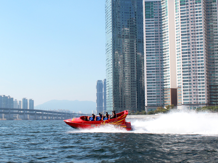 ジェットボート