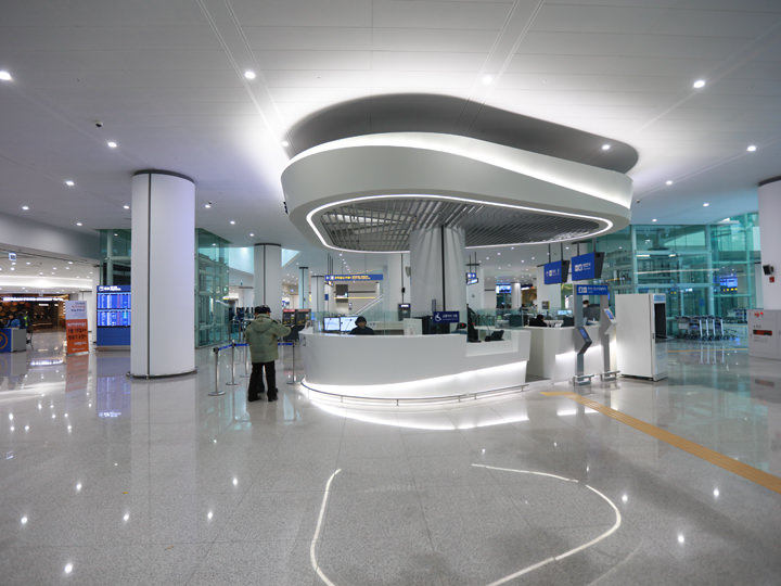 仁川空港T2
改札横