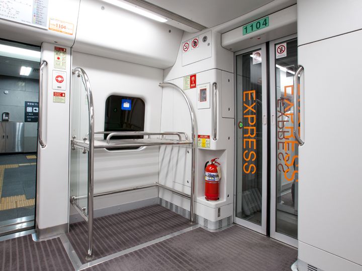 荷物置きスペース(全号車)