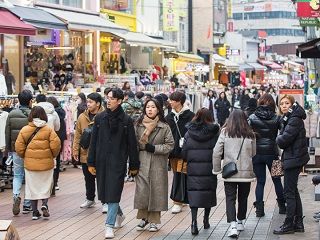 防寒対策はばっちり？真冬の弘大の様子をチェック！