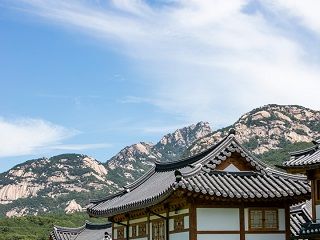 ここはソウル？山の景色が最高の恩平韓屋村