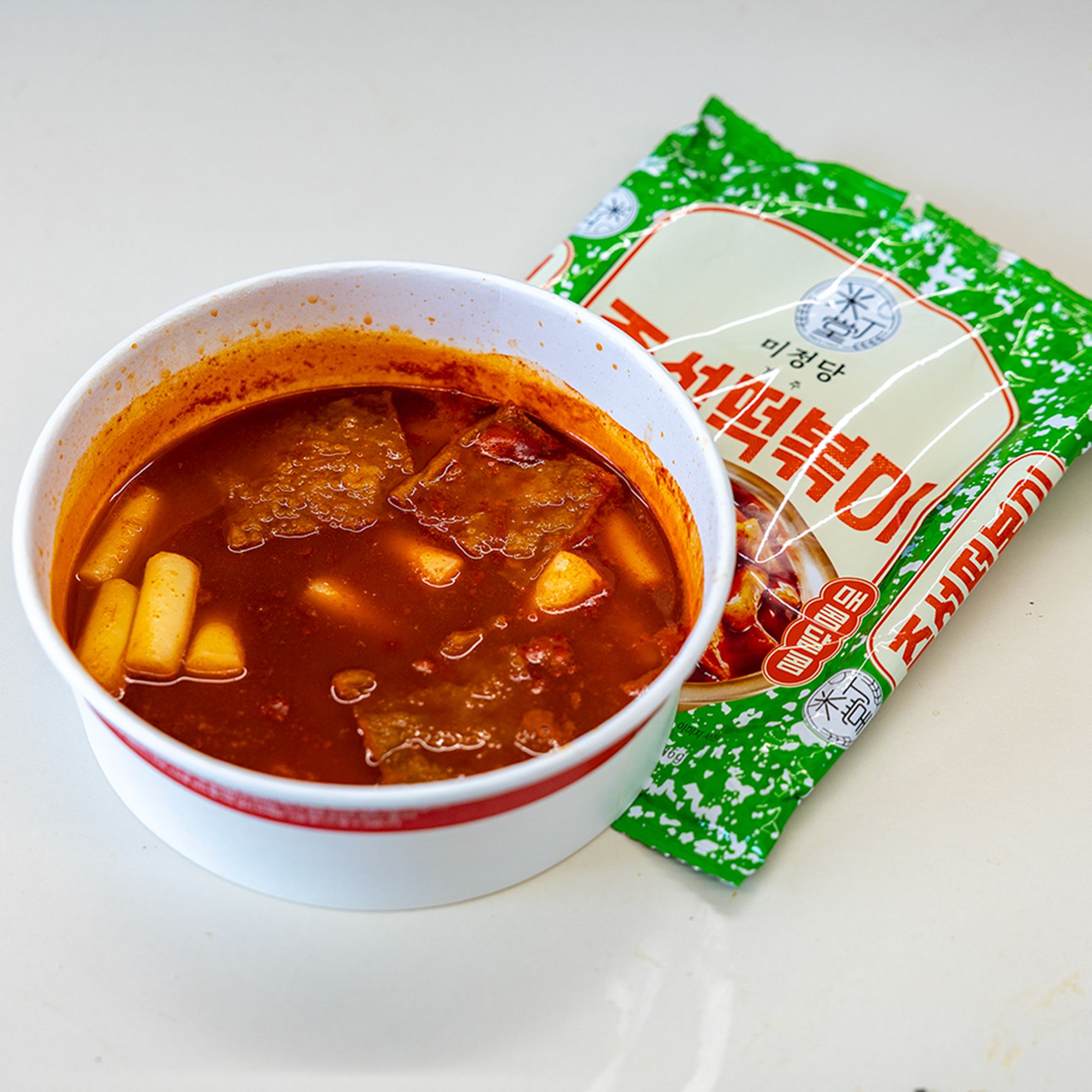 漢江ラーメンの次はこれ！韓国コンビニの即席トッポッキを作ってみた