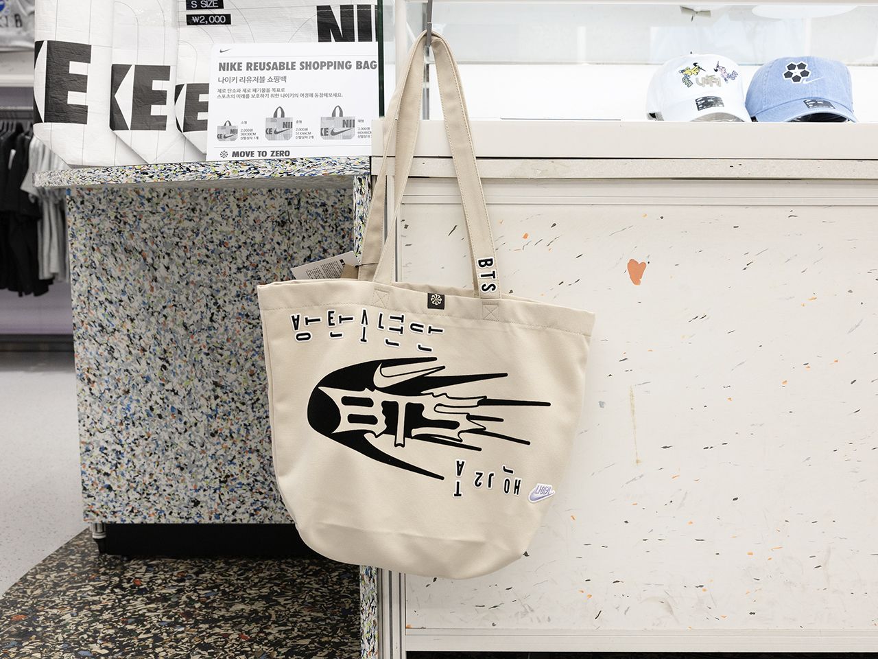 BTS×NIKEコラボグッズ発売！韓国・現地の様子をレポ！ | NOW！ソウル