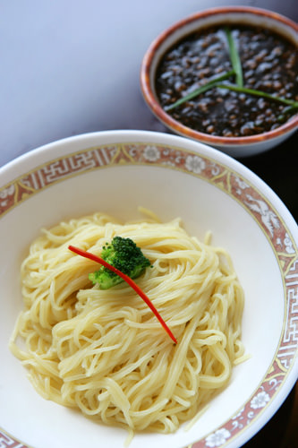 今日は何の日 シングルのための絶品ジャージャー麺 Now ソウル 韓国旅行 コネスト 今日は何の日 シングルのための絶品ジャージャー麺 Now ソウル 韓国旅行 コネスト