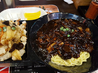 ジャージャー麺+韓国風酢豚セット