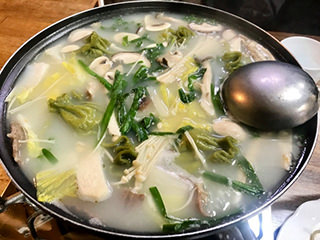 マンドゥチョンゴル(餃子鍋)