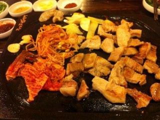 トムベ豚