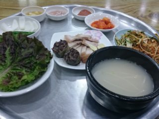 8番食堂 本店