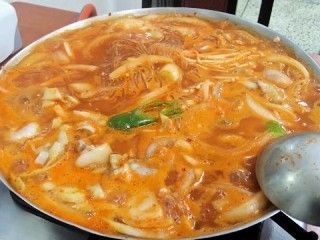 パダチッ 本館