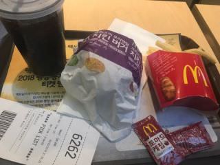 マクドナルド 弘益大店