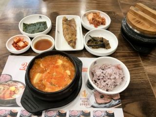 北倉洞スンドゥブ 孔徳店